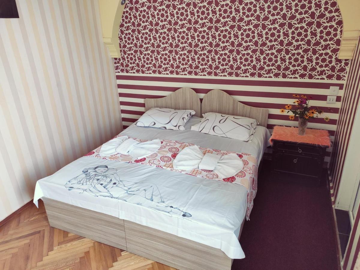 Guest House On Kostava 23 كوبوليتي المظهر الخارجي الصورة