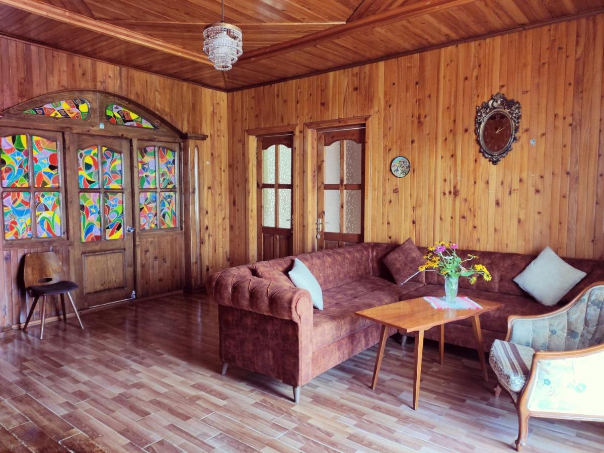 Guest House On Kostava 23 كوبوليتي المظهر الخارجي الصورة