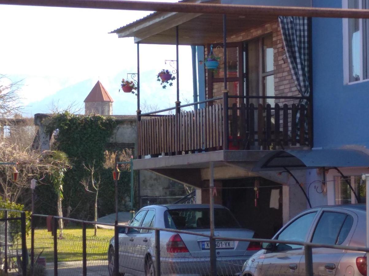 Guest House On Kostava 23 كوبوليتي المظهر الخارجي الصورة